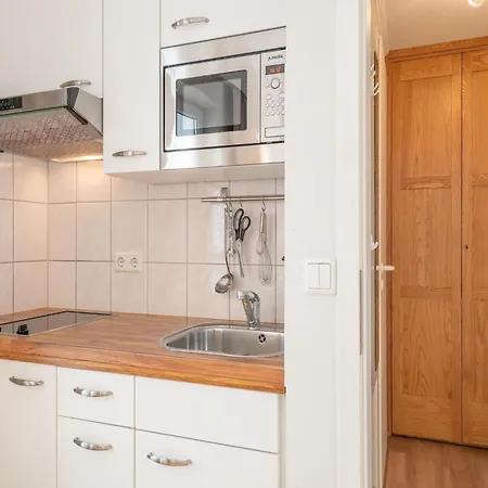 Apartment In Mit Naehe Zum Meeresstrand, Cleaning Included
